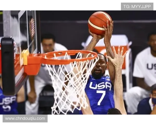 斗球体育直播在线平台汇聚全球热门体育赛事提供丰富多样的直播内容满足不同用户偏好